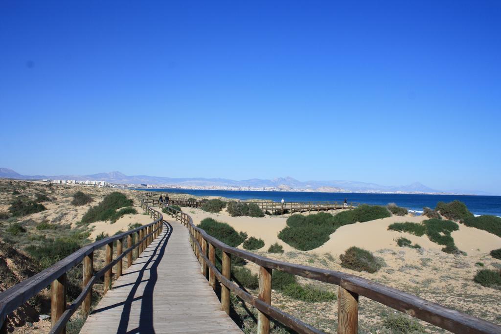 Апартаменти Apartament Playa Arenales Ареналес-дель-Соль Номер фото